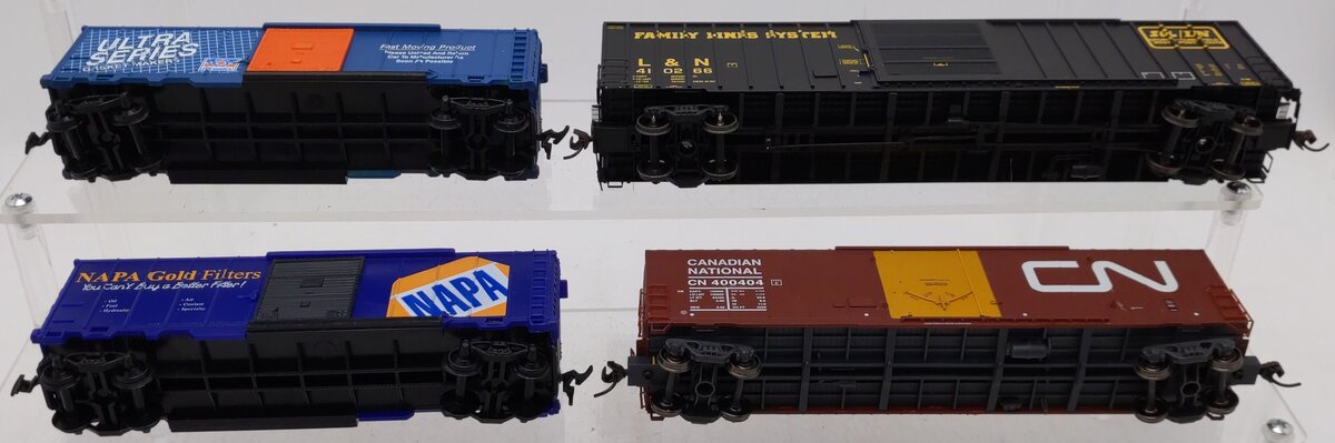 HO Scale Assorted Boxcars [4] VG
