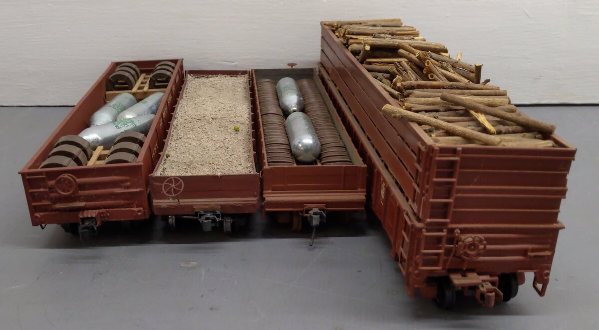Assorted O Scale Hopper Cars 2-Rail [4] #270 #84250 #283412 #342667 VG
