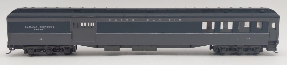 IHC 2691 HO Scale Union Pacific Overland Heavyweight Pullman Combo Car #130 EX/Box