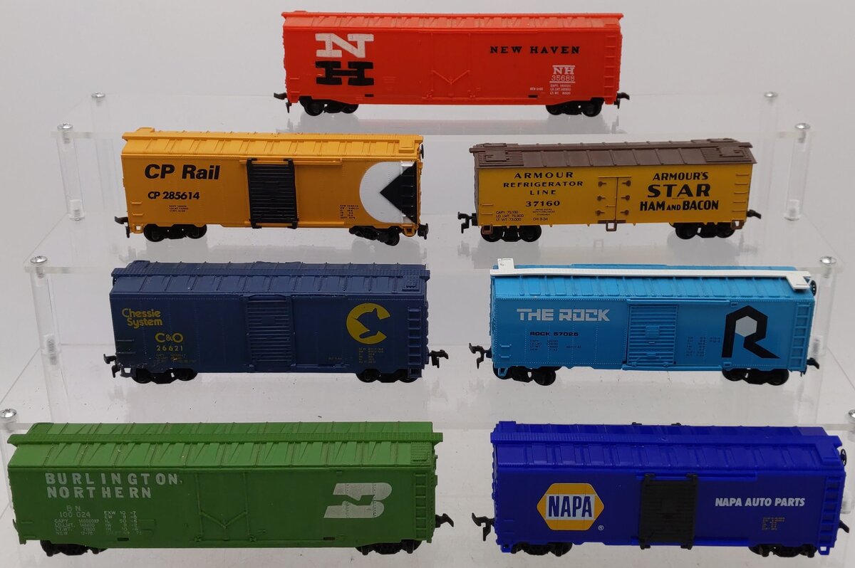 HO Scale Assorted Boxcars [7] VG