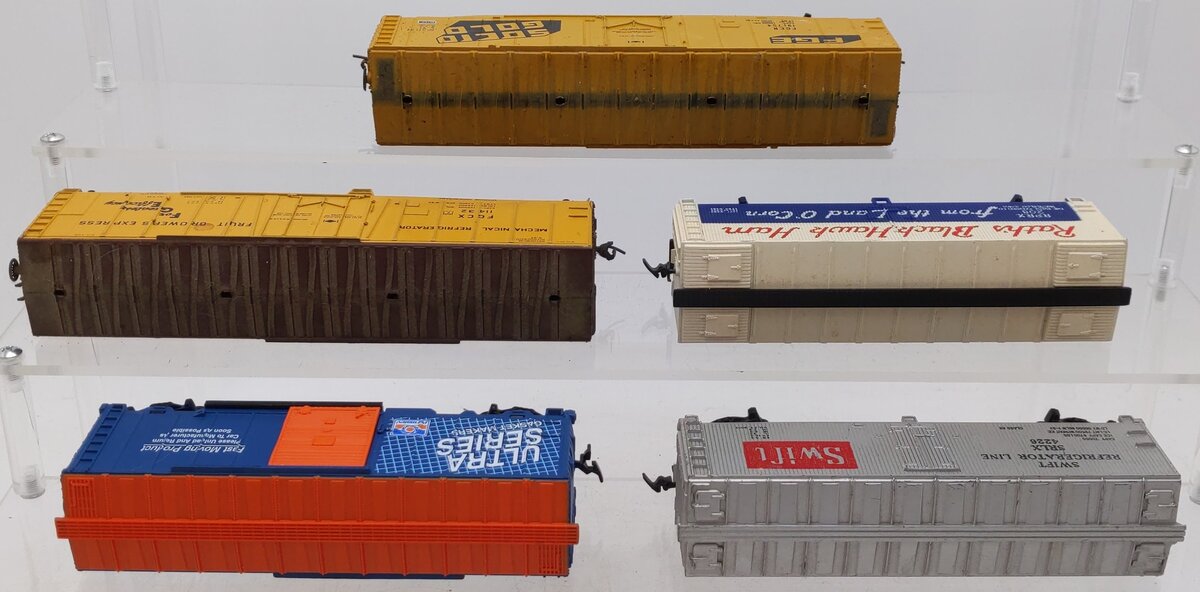 HO Scale Assorted Boxcars [5] VG