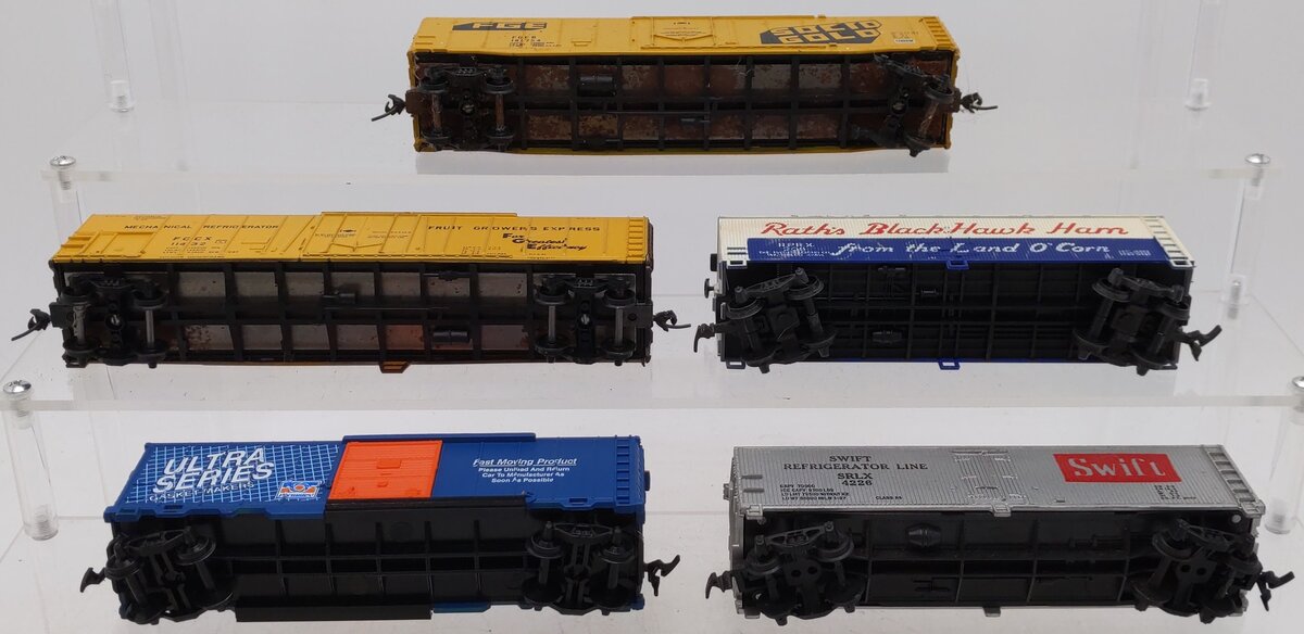 HO Scale Assorted Boxcars [5] VG