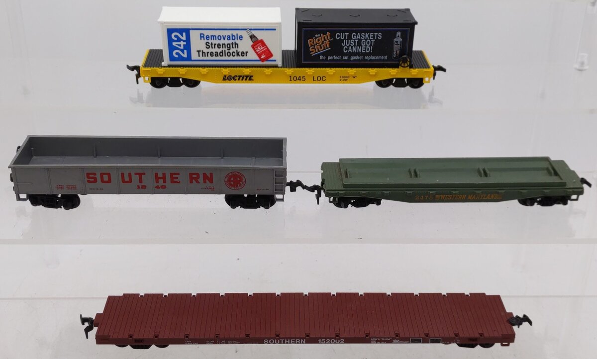 HO Scale Assorted Freight Cars [4] VG