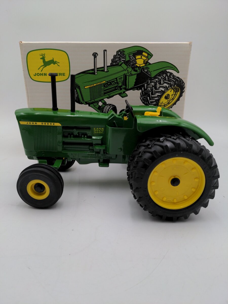 Ertl 555PA 1/16 John Deere 5020 1991 Commemorative Edition Series 2 EX/Box