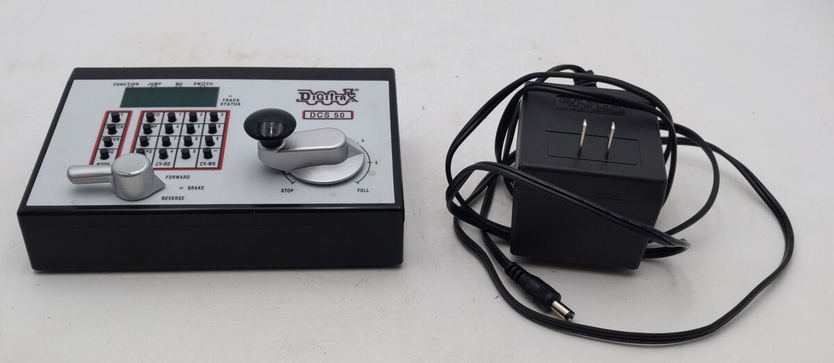 Digitrax DCS50 Zephyr Command Starter Set (No Decoder Tester/LT1 Cable) LN/Box