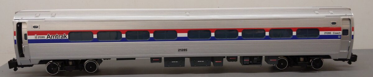 LGB 30220 Amtrak Amfleet Coach, Phase III #21285 - Metal Wheels EX/Box
