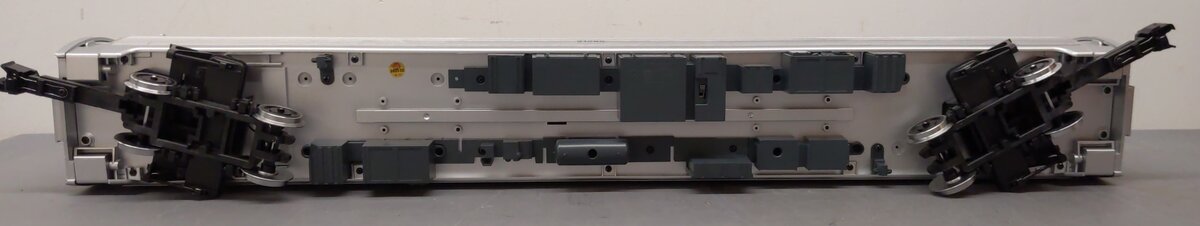 LGB 30223 G Scale Amtrak Amfleet Phase III Passenger Car #21285 - Metal Wheels EX/Box