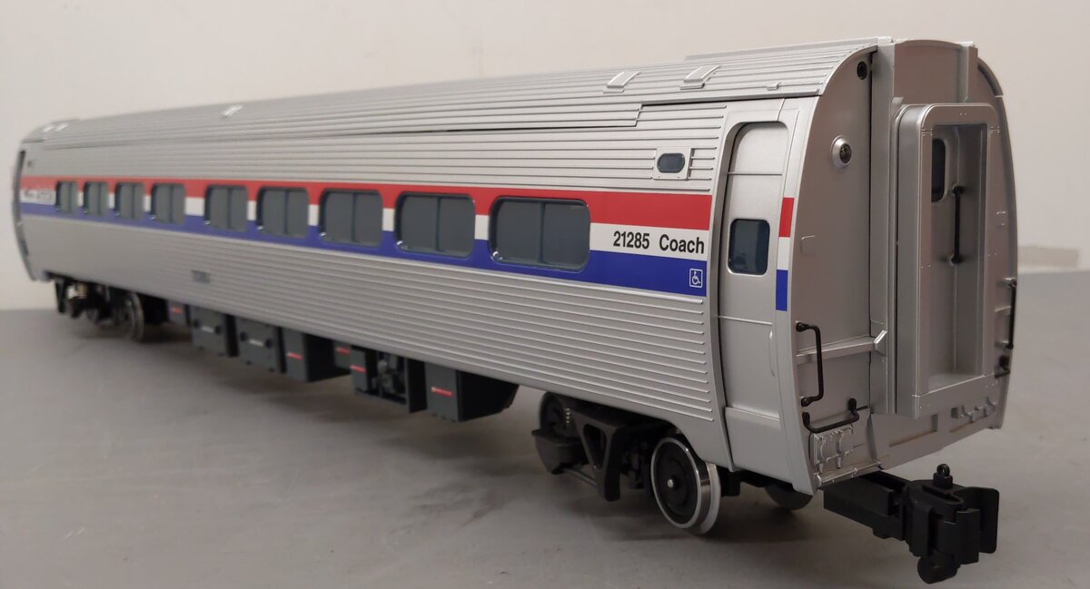 LGB 30223 G Scale Amtrak Amfleet Phase III Passenger Car #21285 - Metal Wheels EX/Box