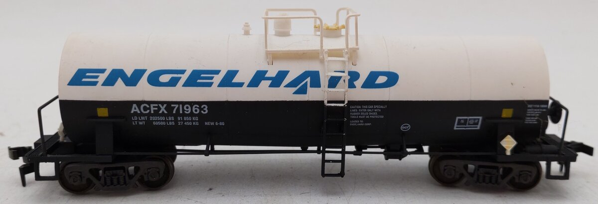 Atlas 34801 N Scale Engelhard Kaolin Tank Car #71963 VG