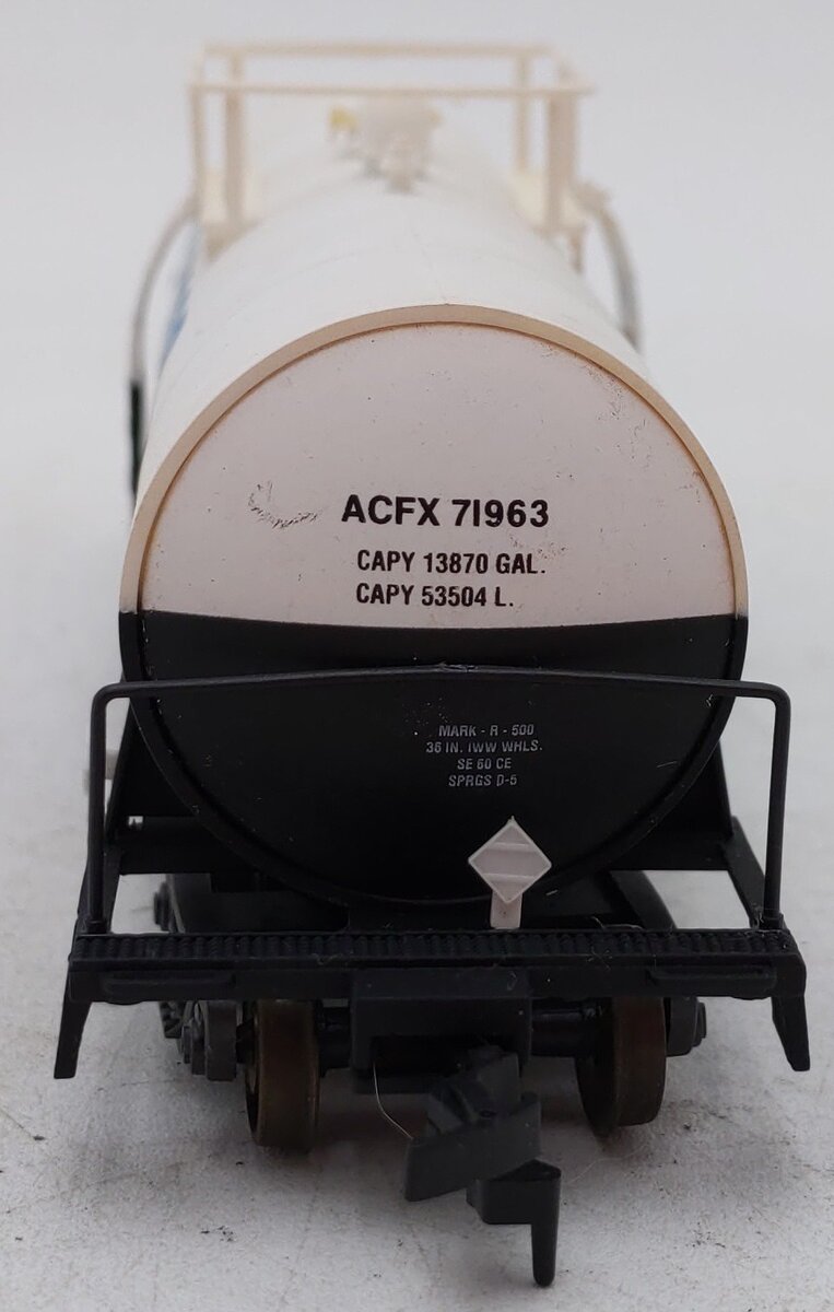 Atlas 34801 N Scale Engelhard Kaolin Tank Car #71963 VG