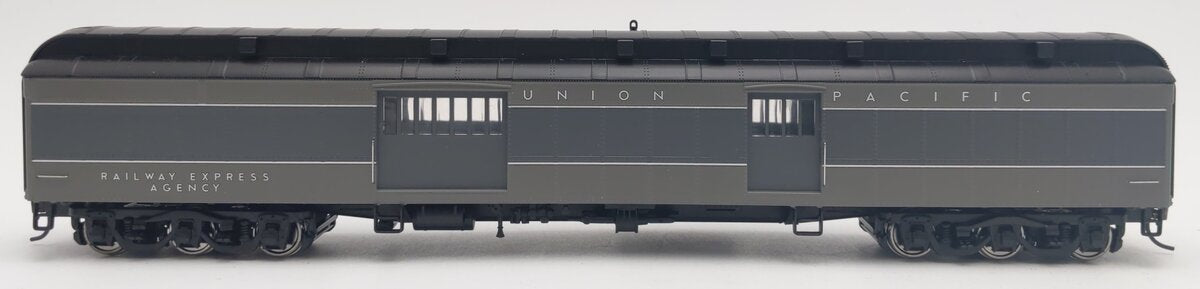 Walthers 932-10505 HO Scale Union Pacific ACF 70' Heavyweight Baggage Car LN/Box