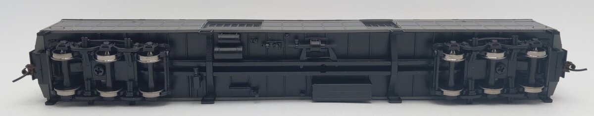 Walthers 932-10505 HO Scale Union Pacific ACF 70' Heavyweight Baggage Car LN/Box