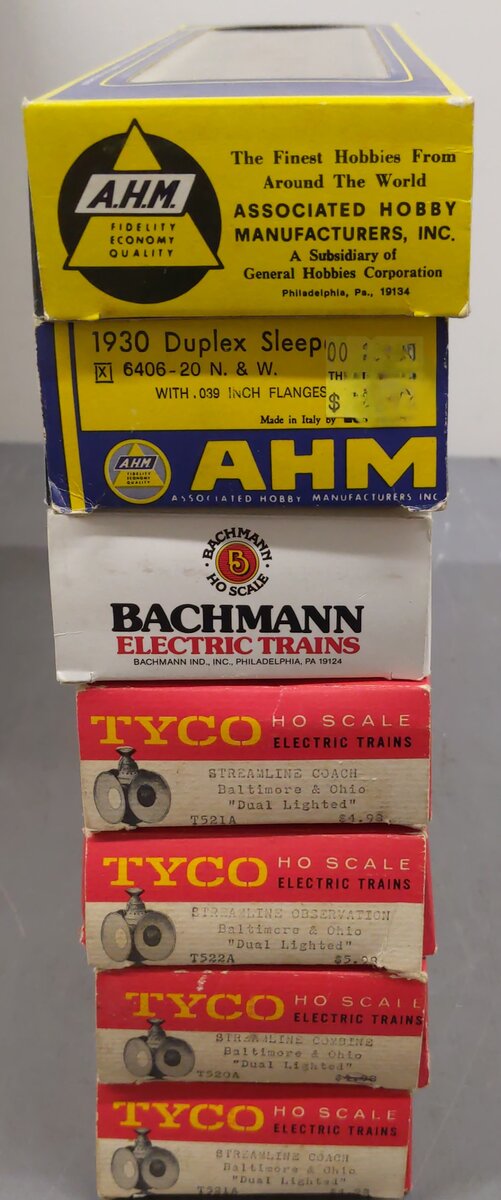 Tyco, Bachmann, & AHM HO Assorted Passenger Cars [7] EX/Box