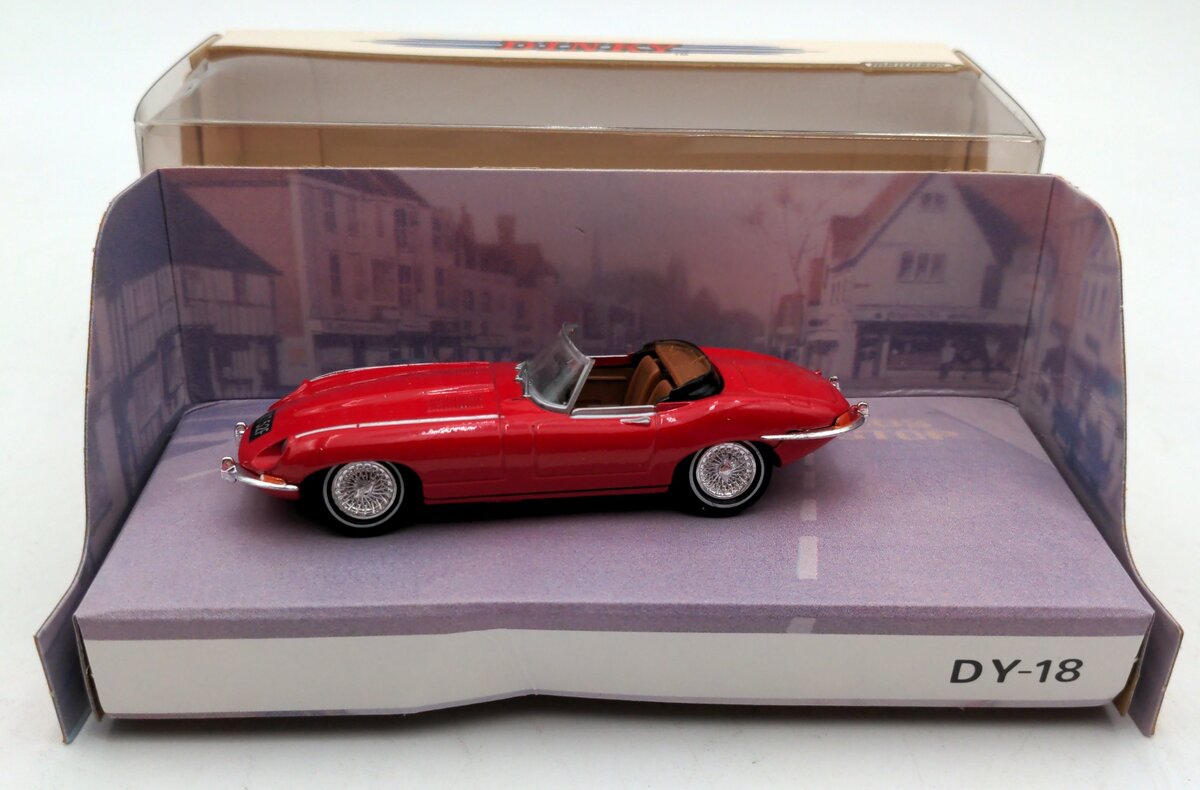 Matchbox DY-18 1968 Jaguar 'E' Type MK. 1 1/2 NIB