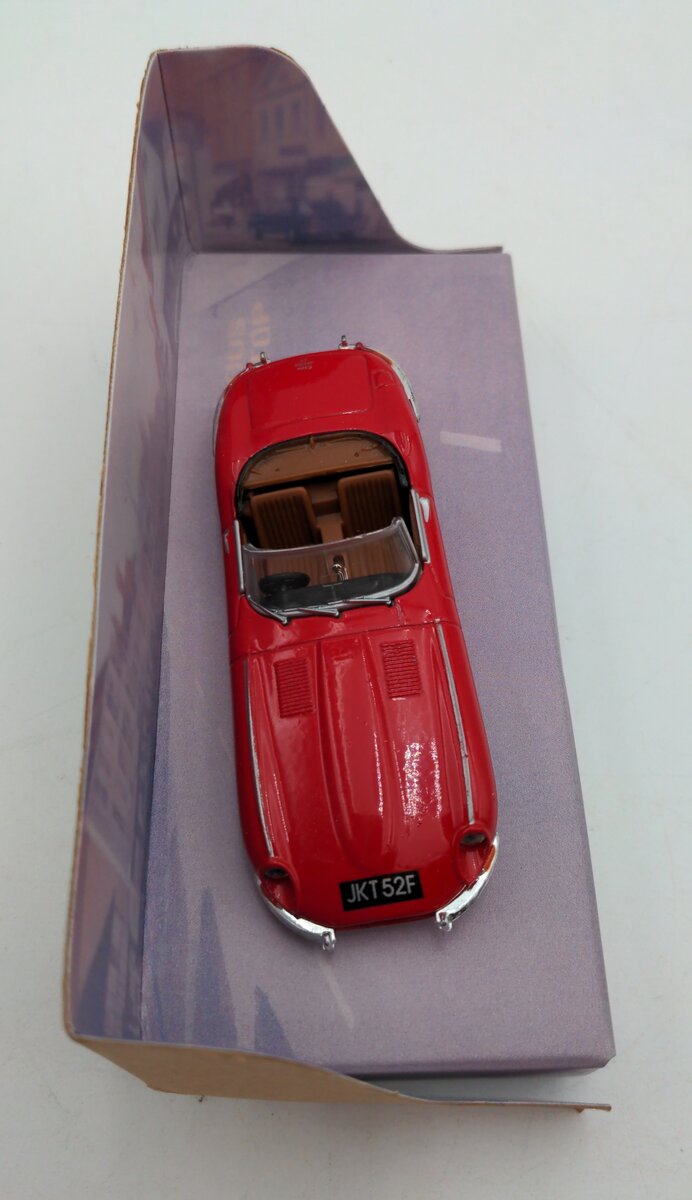 Matchbox DY-18 1968 Jaguar 'E' Type MK. 1 1/2 NIB