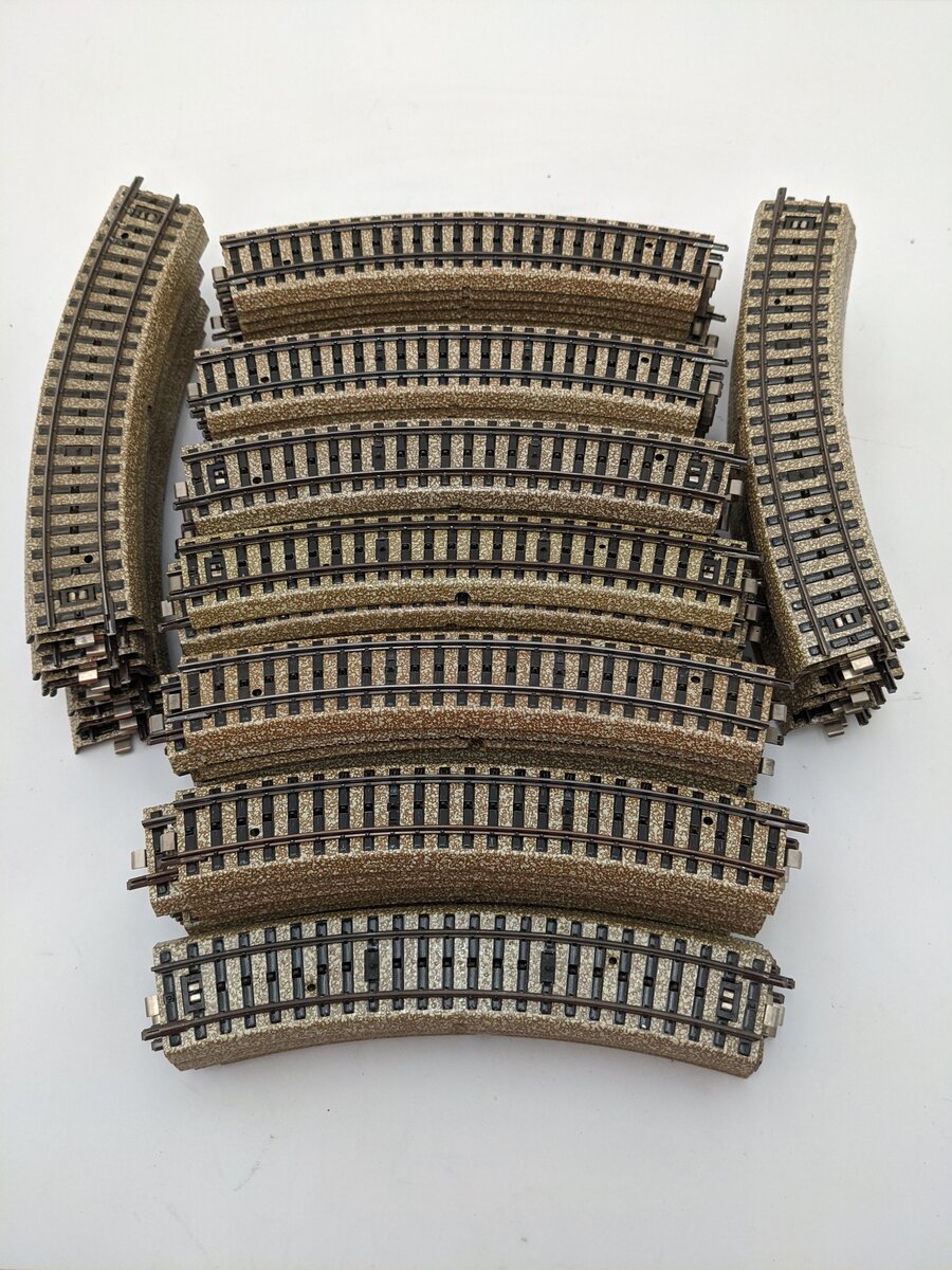 Marklin 5100 HO Scale Metal Curved Track (86) VG
