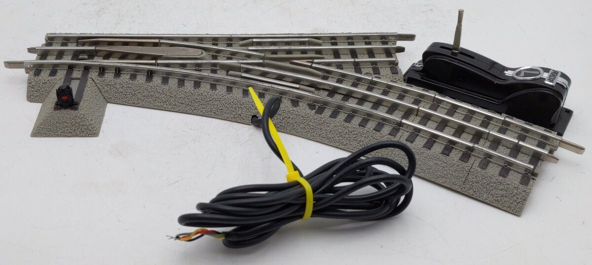 Lionel 6-81946 O-36 Remote Right Hand FasTrack Command Switch Turnout EX/Box