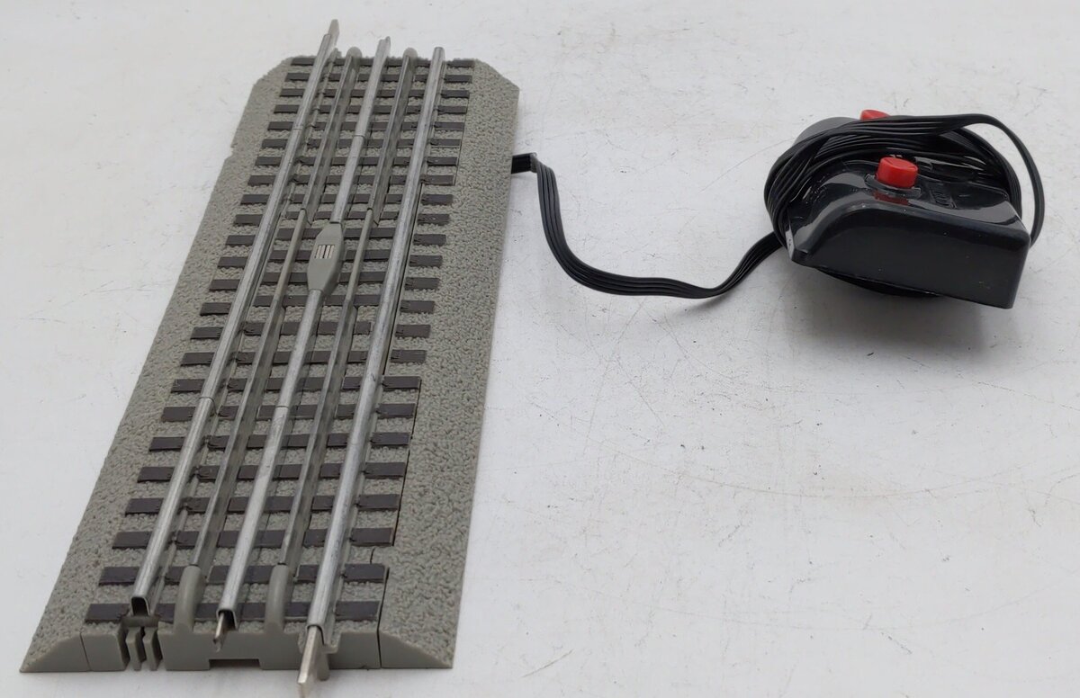 Lionel 6-12054 O FasTrack Operating Track Section EX