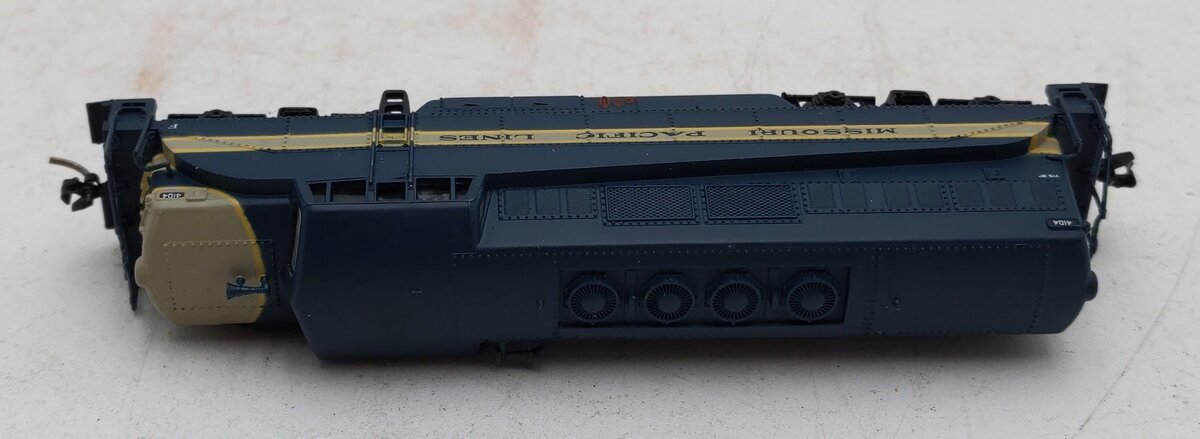 Life Like 7911 N Missouri Pacific BL-2 Diesel Locomotive #4104 EX/Box