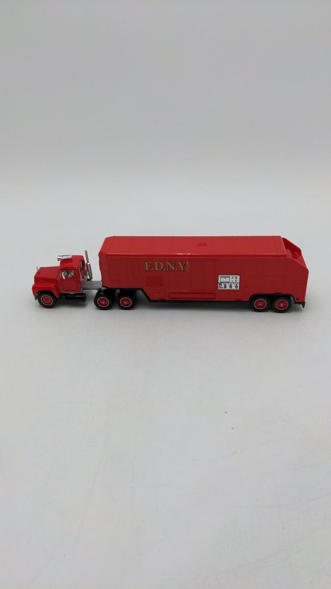 Solido 3511 1:43 Scale Toner-Gam III Mack R600 Pompiers FDNY Fire Vehicle EX/Box