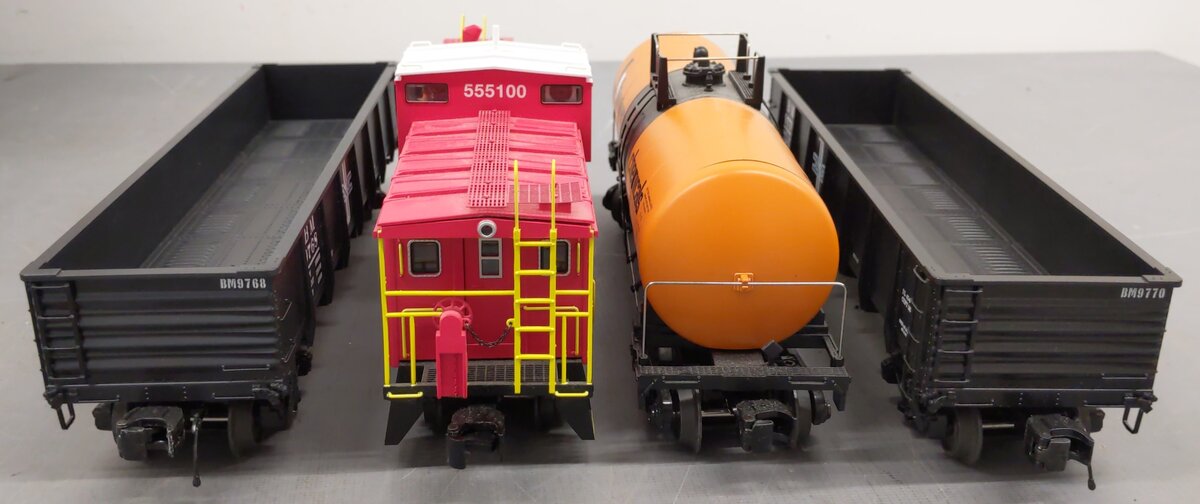 MTH O Scale Assorted Freight Cars: #2062, #555100, #9768, & #9770 [4] EX