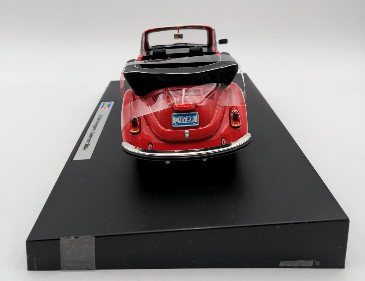 Revell 86-8946 1:18 Scale Volkswagen Convertible NIB