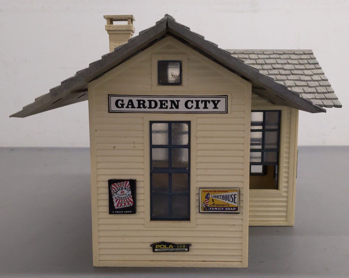 Model Power 1603 G Garden City Station-Assembled VG