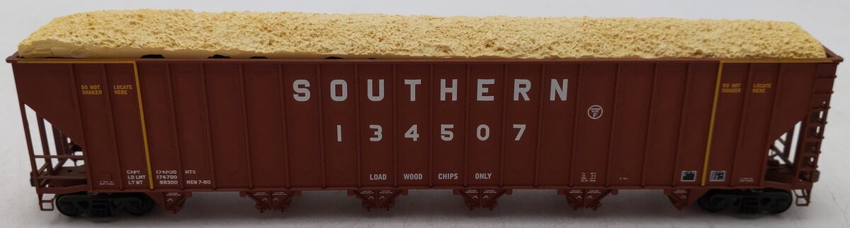 Walthers 932-25686 HO Southern Railway Woodchip Hopper #134507 EX