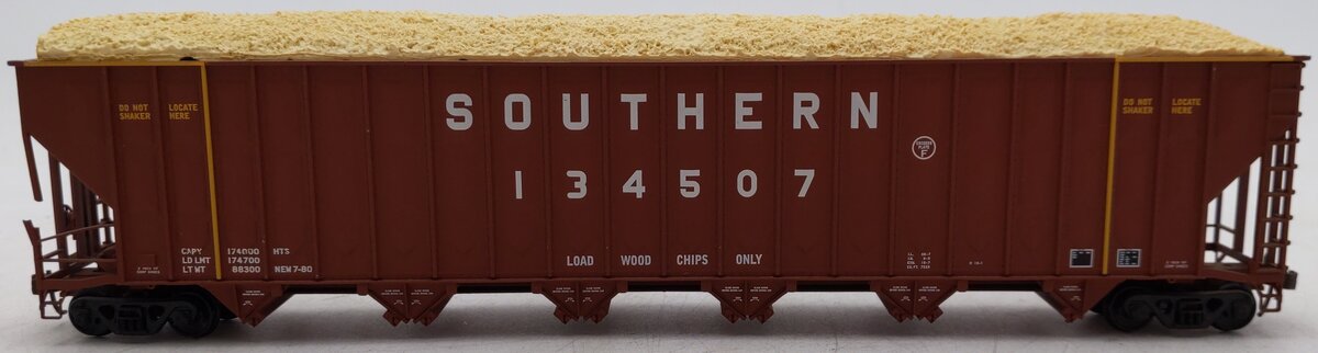 Walthers 932-25686 HO Southern Railway Woodchip Hopper #134507 EX