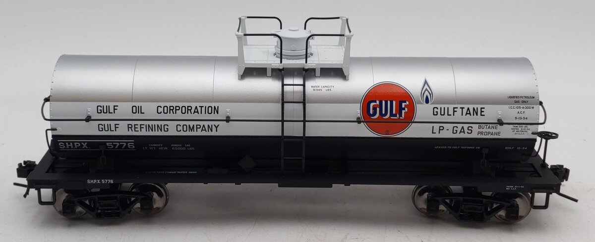 Atlas 9202-4 O Gauge Gulf Oil 11,000 Gallon Single Dome Tank Car #5776 -2 Rail EX/Box
