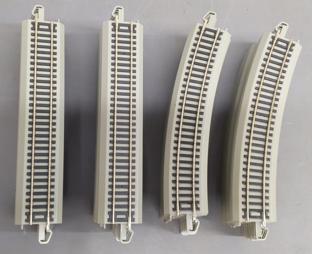 Bachmann 44503/44511 HO Assorted EZ Track - Straight & Curve (45) EX