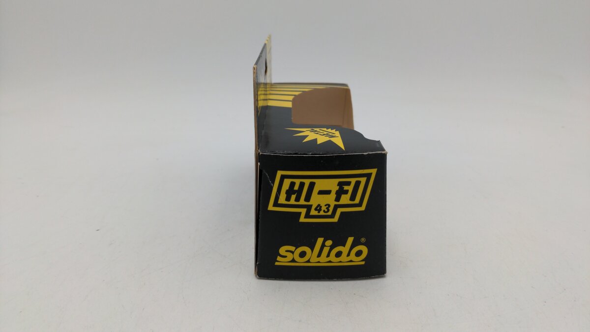Solido 1506 1:43 Scale Mercedes 190 Champagne Hi-Fi 43 Diecast W/Display Case EX/Box