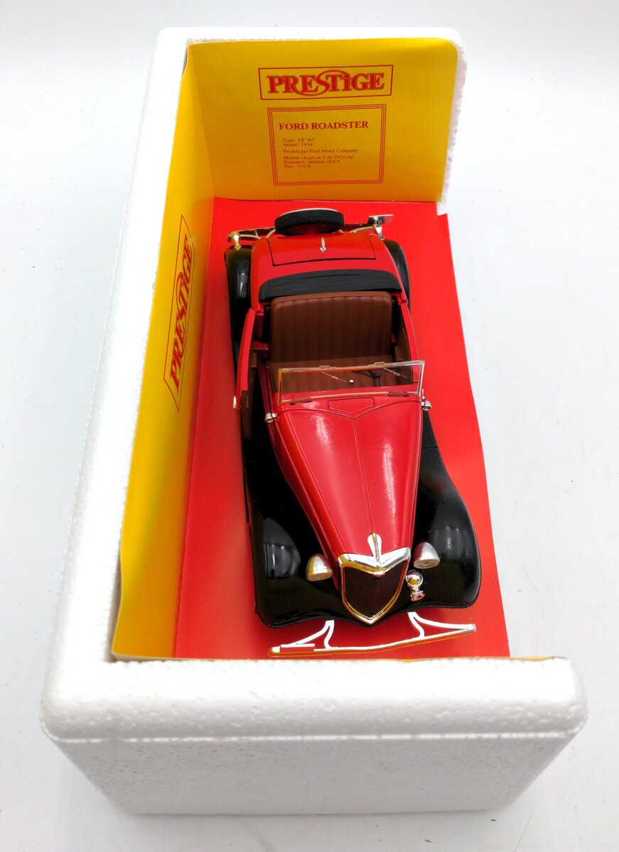 Solido 8008 1:18 Scale Diecast Ford Roadster NIB