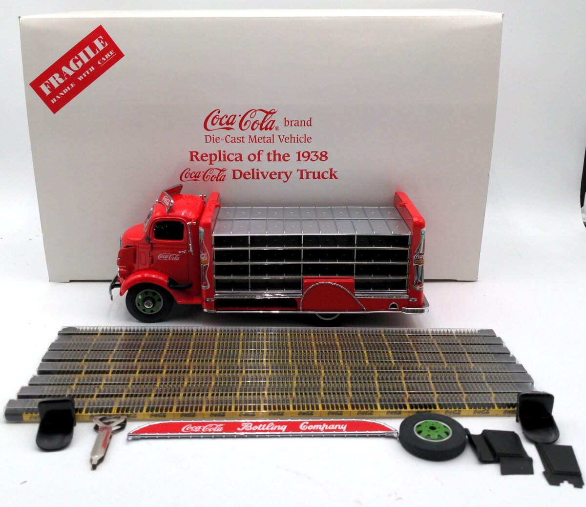 Danbury Mint 127-02 1:24 Diecast 1938 Coca-Cola Delivery Truck NIB