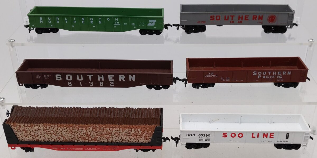 HO Scale Assorted Freight Cars [6] VG