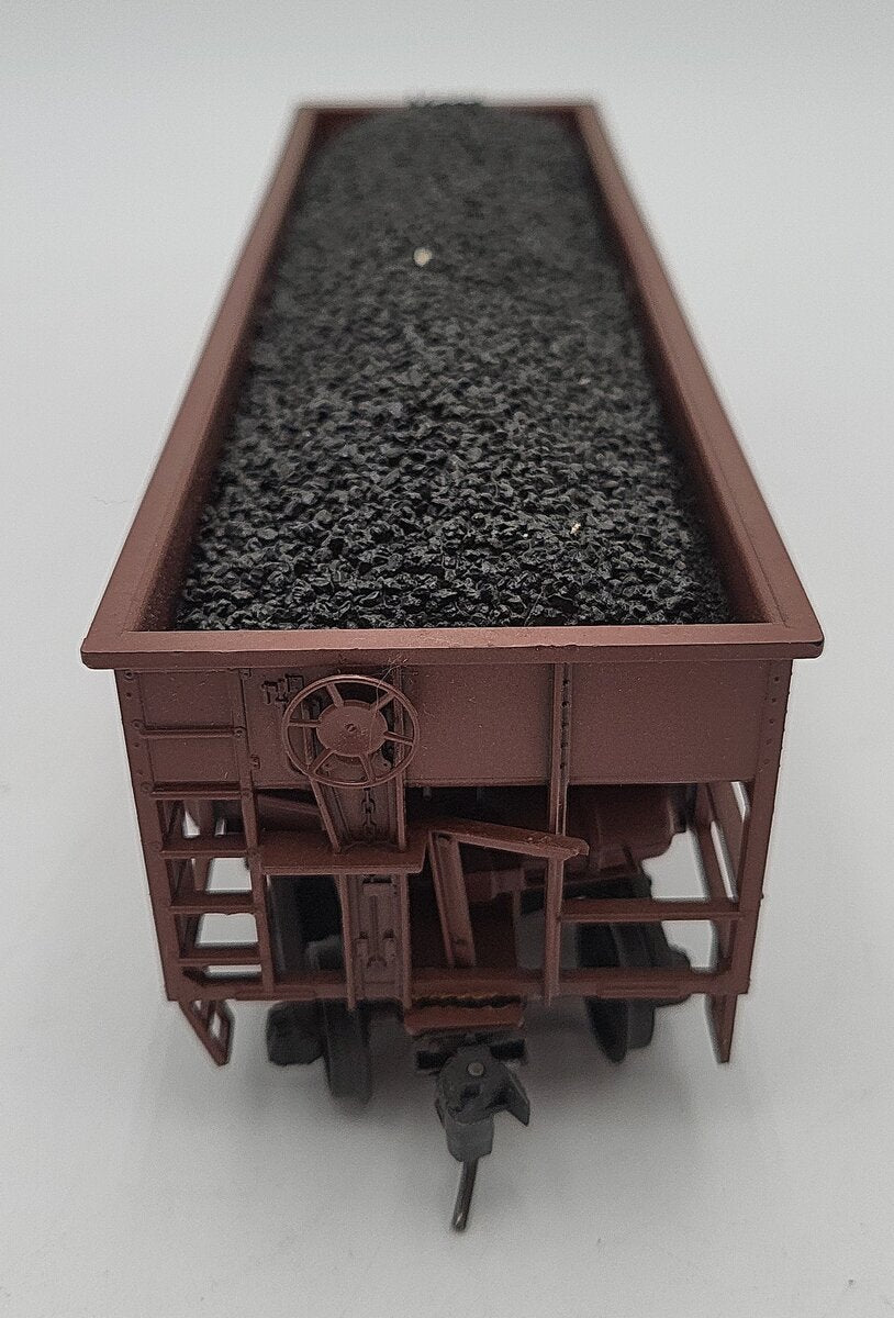 Weaver 10897 O Gauge Western Maryland 36' Ribbed 2-Bay Hopper 2-Rail VG