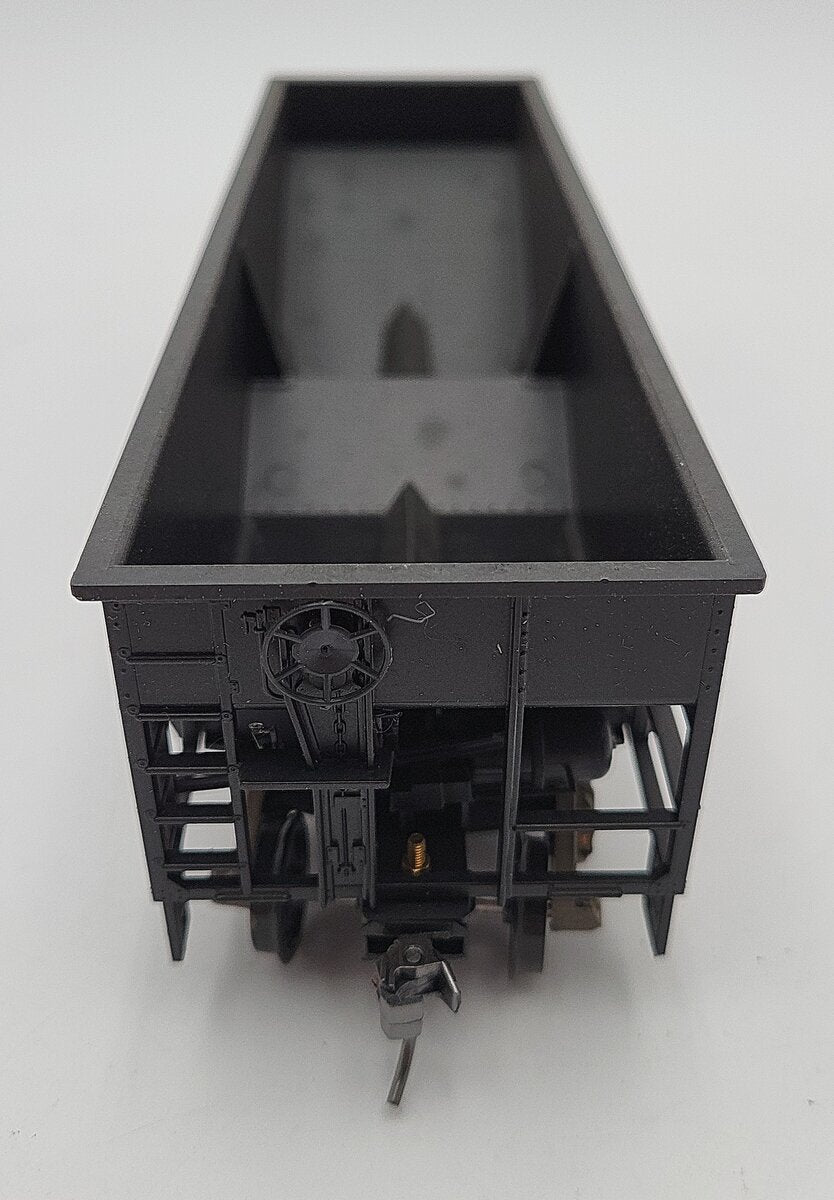 Weaver O Scale Baltimore and Ohio Hopper Car #46275 2-Rail Custom Trucks