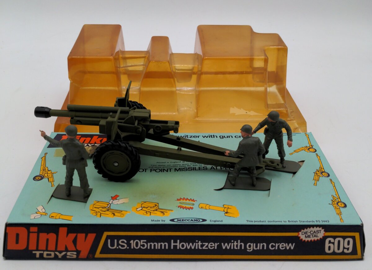 Dinky 609 U.S. 105mm Howitzer with Gun Crew EX/Box