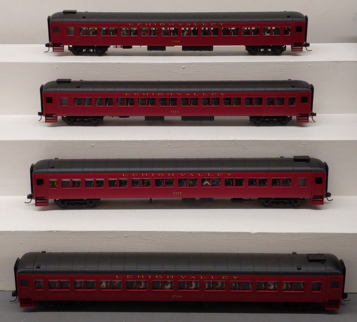 Weaver G1234S O Scale Lehigh Valley 4 Car Passenger Set (2-Rail) EX/Box