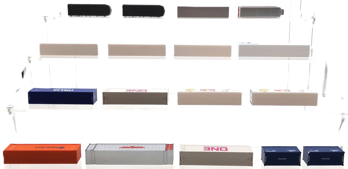 Assorted N Scale Trailers & Loads [17] EX