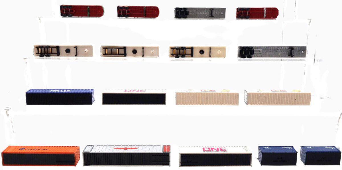 Assorted N Scale Trailers & Loads [17] EX