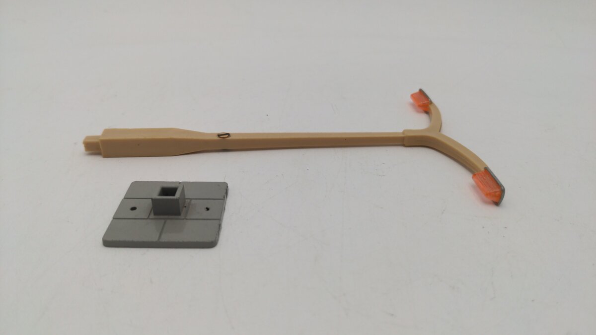 Dinky 756 Vintage Plastic Double Arm Lamp Standard With Die Cast Base EX/Box