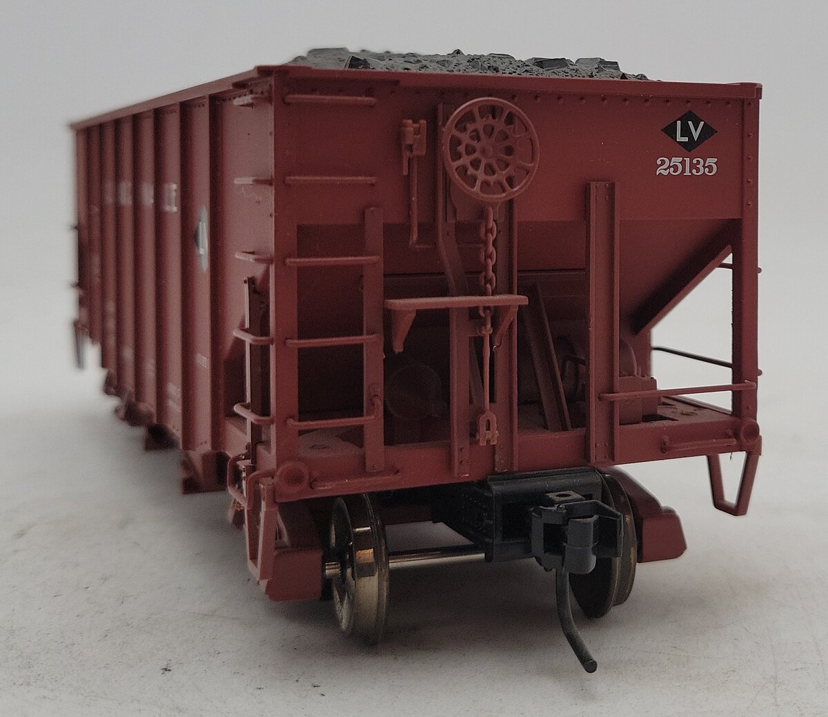 Atlas 7758-2 O Scale Lehigh Valley 55-Ton Fishbelly Hopper Car #25135 (2-Rail) EX/Box