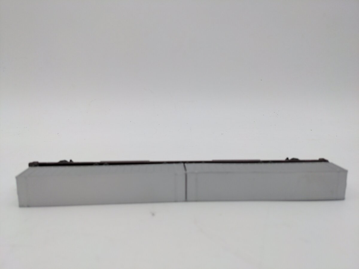 Con-Cor 0001-01207UN Undecorated 90FT Piggyback Flatcar w/ Two Sea Containers EX/Box