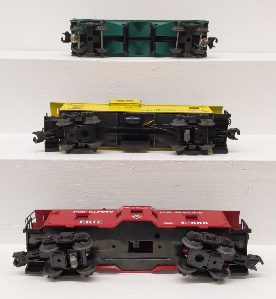 Lionel Assorted O Gauge Freight Cars [3] EX