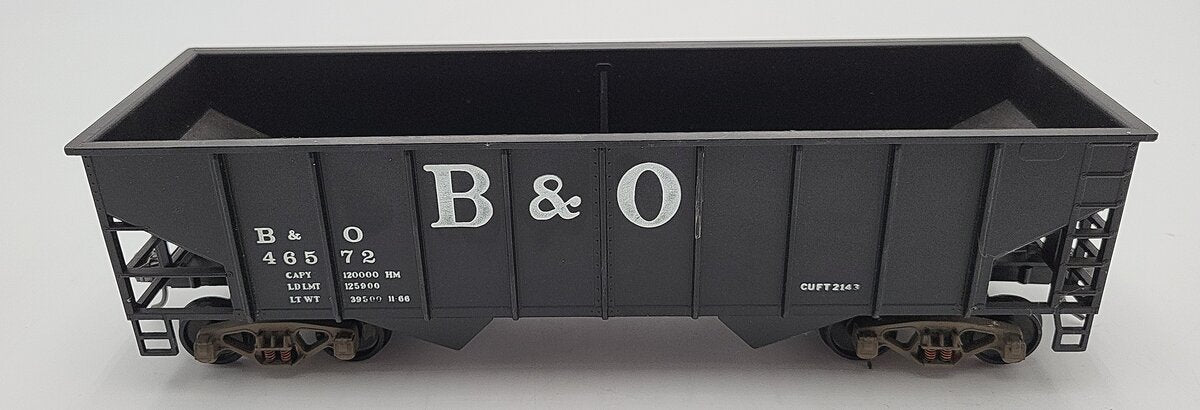 Weaver O Scale Baltimore and Ohio Hopper Car #46572 2-Rail EX