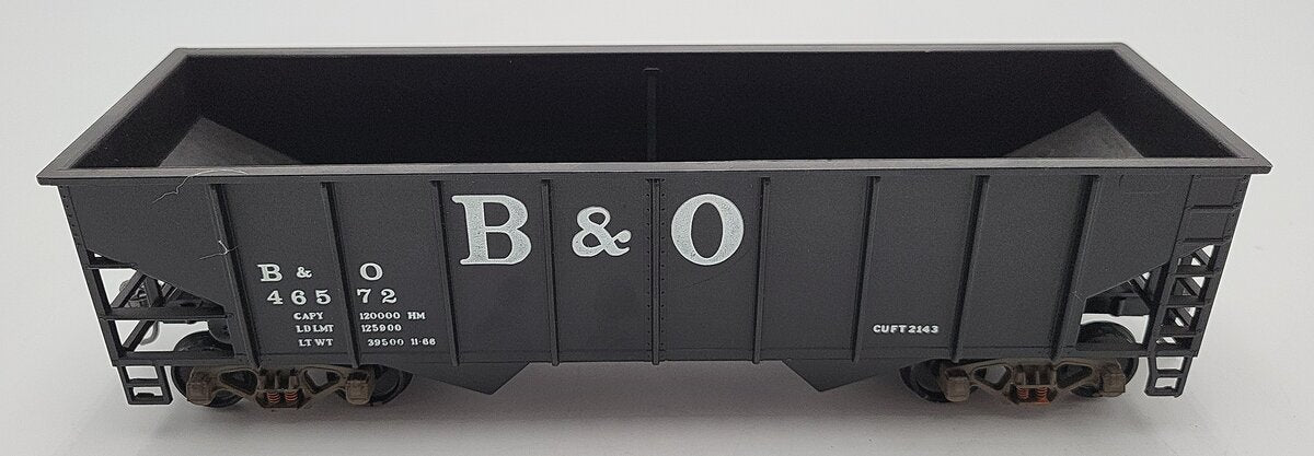 Weaver O Scale Baltimore and Ohio Hopper Car #46572 2-Rail EX