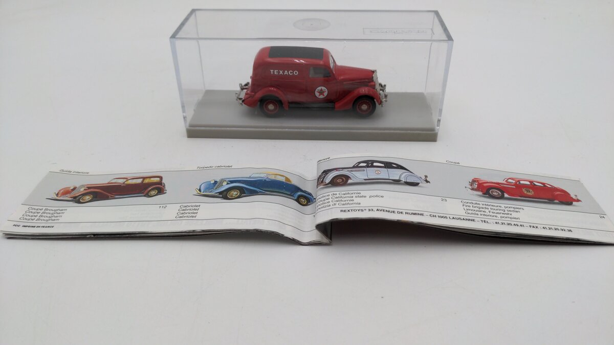 Rex Toys 45 1:43 Scale Texaco Red 1935 Ford Sedan Delivery W/Display Case EX/Box