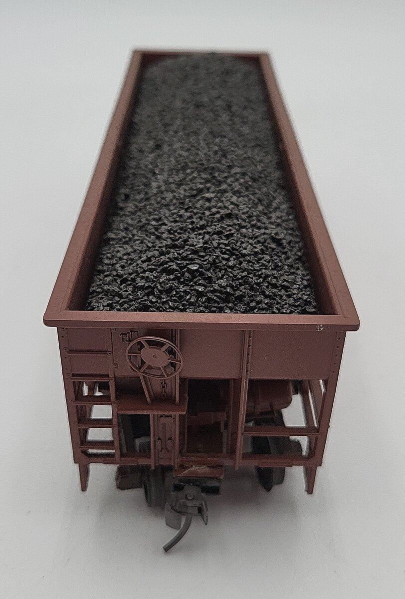 Weaver 10897 O Gauge Western Maryland 36' Ribbed 2-Bay Hopper 2-Rail VG