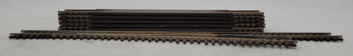 Atlas 519/563 HO Code 83 Assorted Track - #6 Turnout and Rerailers (6) EX